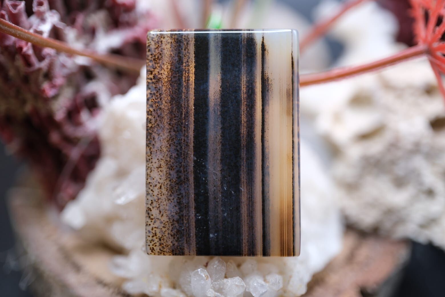 17.95ct 29.8x20.3mm Natural Montena Agate