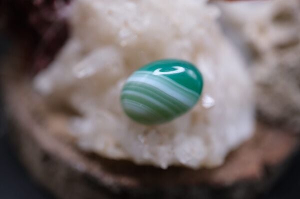 5.80ct 14x9.8mm Natural Banded Agate