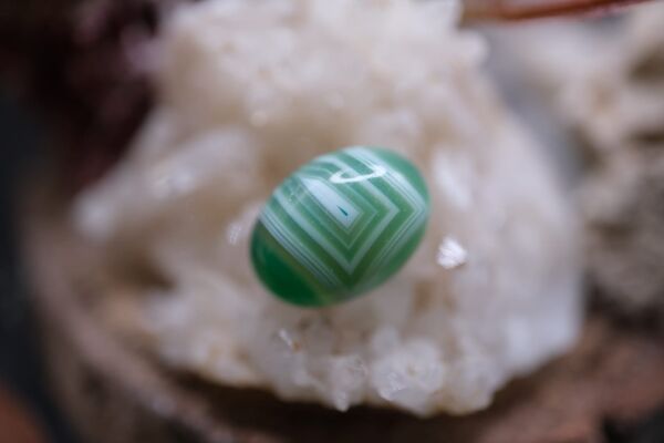 5.25ct 13.3x9.8mm Natural Banded Agate