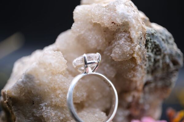 2.27ct 10.6x8mm Oval Natural Unheated Açık Pembe Morganit 925 Ayar Gümüş Yüzük