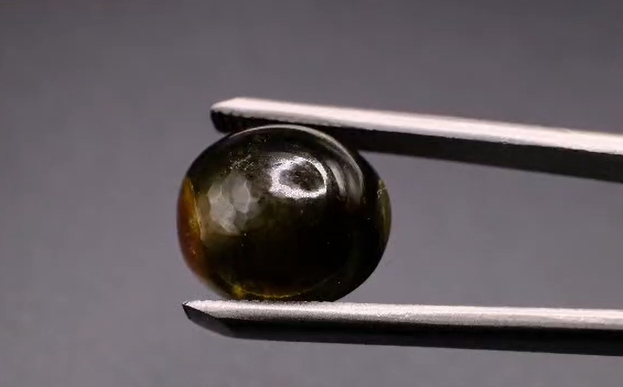 14.80ct 15.4x13.2mm Oval Cabachon Natural Unheated  Tourmaline