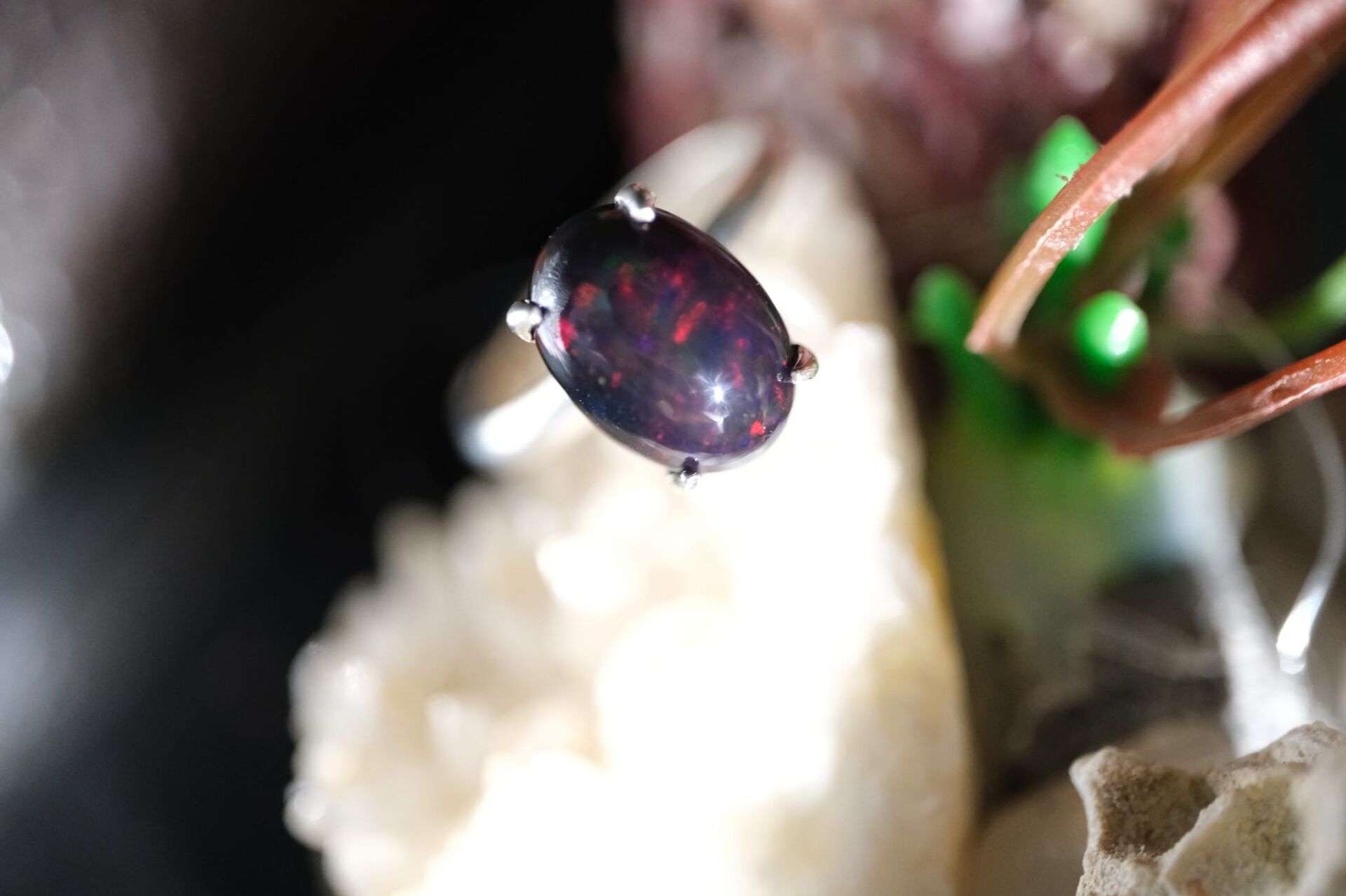 1.95ct 11x8mm Oval Natural Ethiopya Opal 925 Ayar Gümüş Yüzük