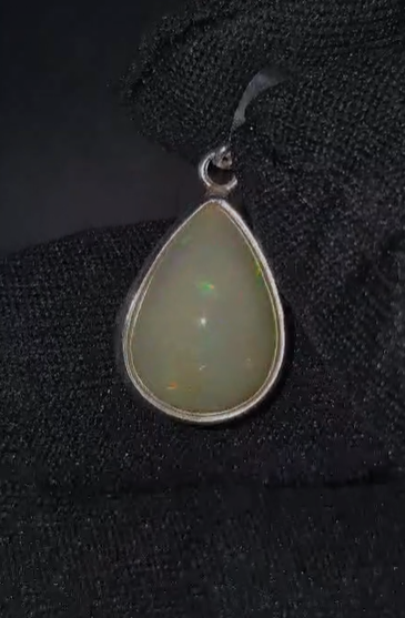 3.00 gr Natural Ethiopia Opal 925 Ayar Gümüş Kolye Ucu