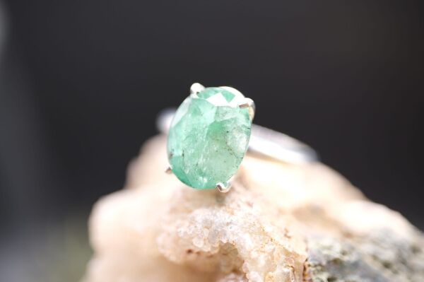 2.16ct 10.3x7.6mm Oval Natural  Zümrüt 925 Ayar Gümüş Yüzük