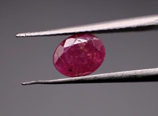 1.25ct 6.7x5.1mm Oval Natural Unheated Ruby