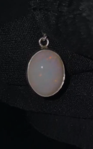 2.06 gr Natural Ethiopia Opal 925 Ayar Gümüş Kolye Ucu