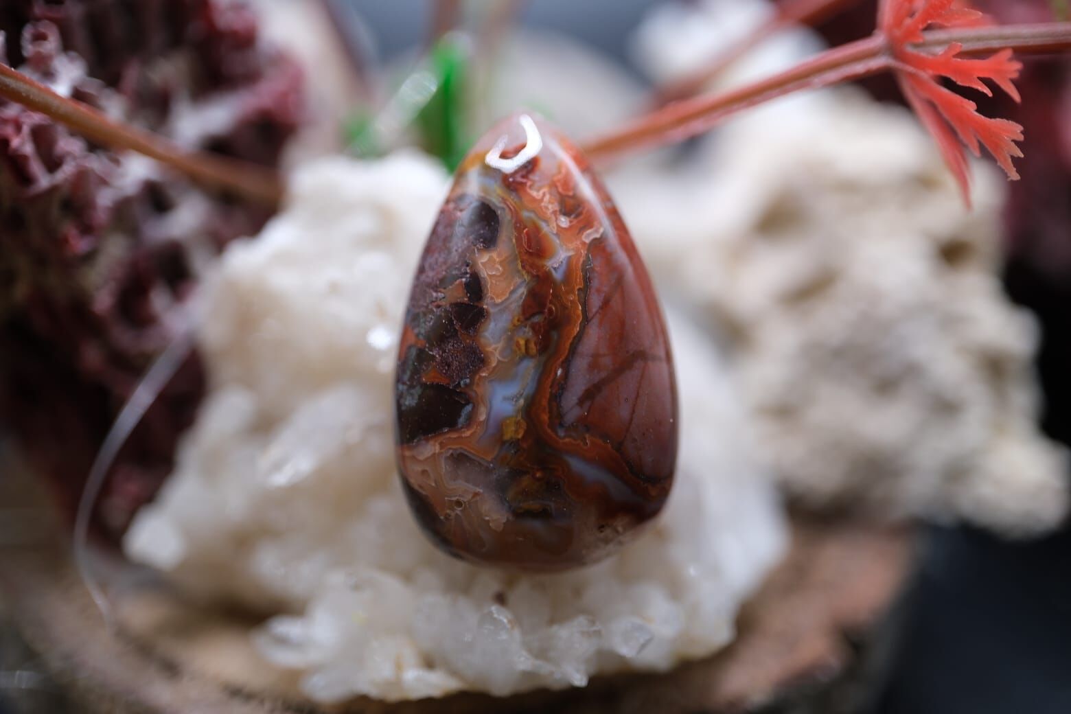 20.35ct 26.5x16.2mm Natural Crazy Lace Agat