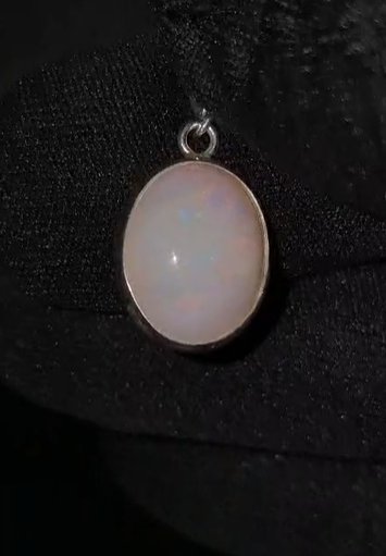 1.89 gr Natural Ethiopia Opal 925 Ayar Gümüş Kolye Ucu