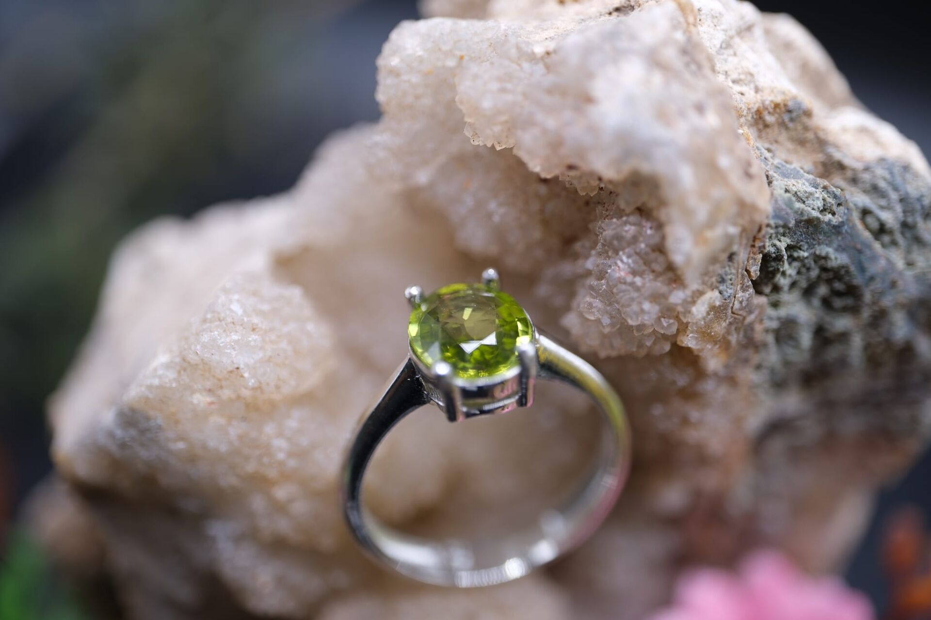 1.44ct VS Natural Peridot Taşlı 2.46gr 925 Ayar Gümüş Yüzük