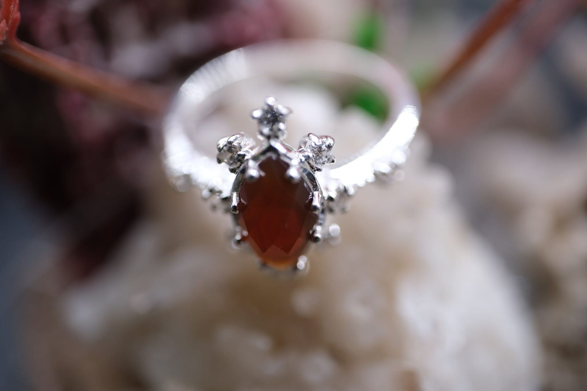 1.25ct Natural Karnelyan Akik 2.89 Gram 925 Ayar Gümüş Yüzük ( Çevre Taşları Atomdur)