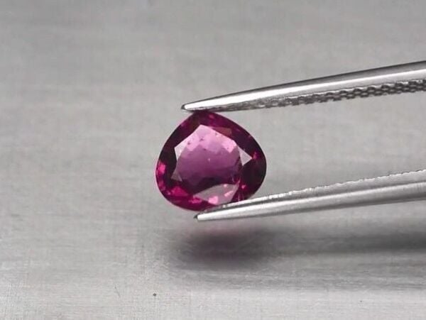 1.06ct 6.7x6.3mm Pear Natural Pinkish Purple Rhodolite Garnet, Tanzania