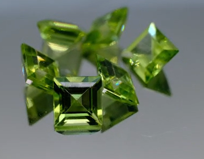 4.18ct 4.5x4.5mm 6pcs Lot Square Natural Peridot
