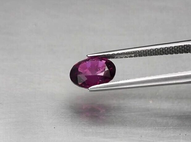 2.10ct 8.2x6.7mm Oval Natural Pinkish Purple Rhodolite Garnet, Tanzania