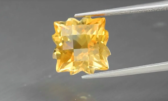 4.34ct 10x10mm VS Fancy Natural Yellow Citrine, Brazil