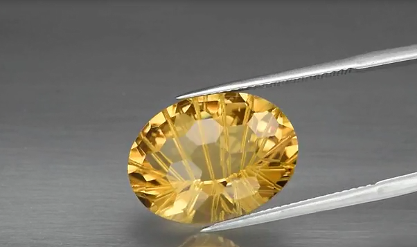 12.76ct 18x13.3mm VVS Oval Natural Yellow Citrine, Brazil