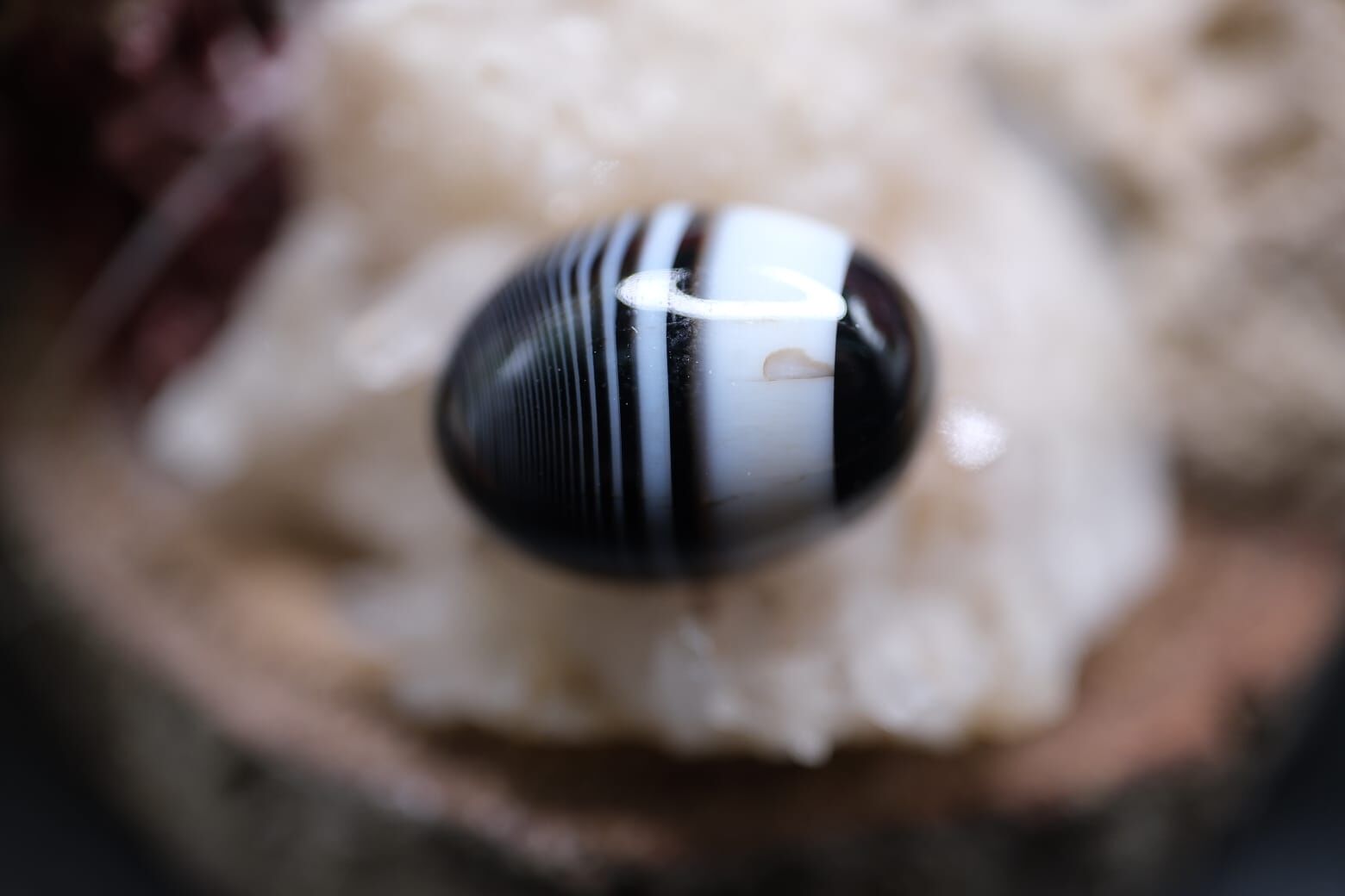 12.55ct 18x13.2mm Natural Banded Agate