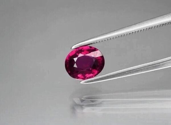 1.23ct 7x5.7mm Oval Natural Purplish Pink Rhodolite Garnet Gemstone, Mozambique