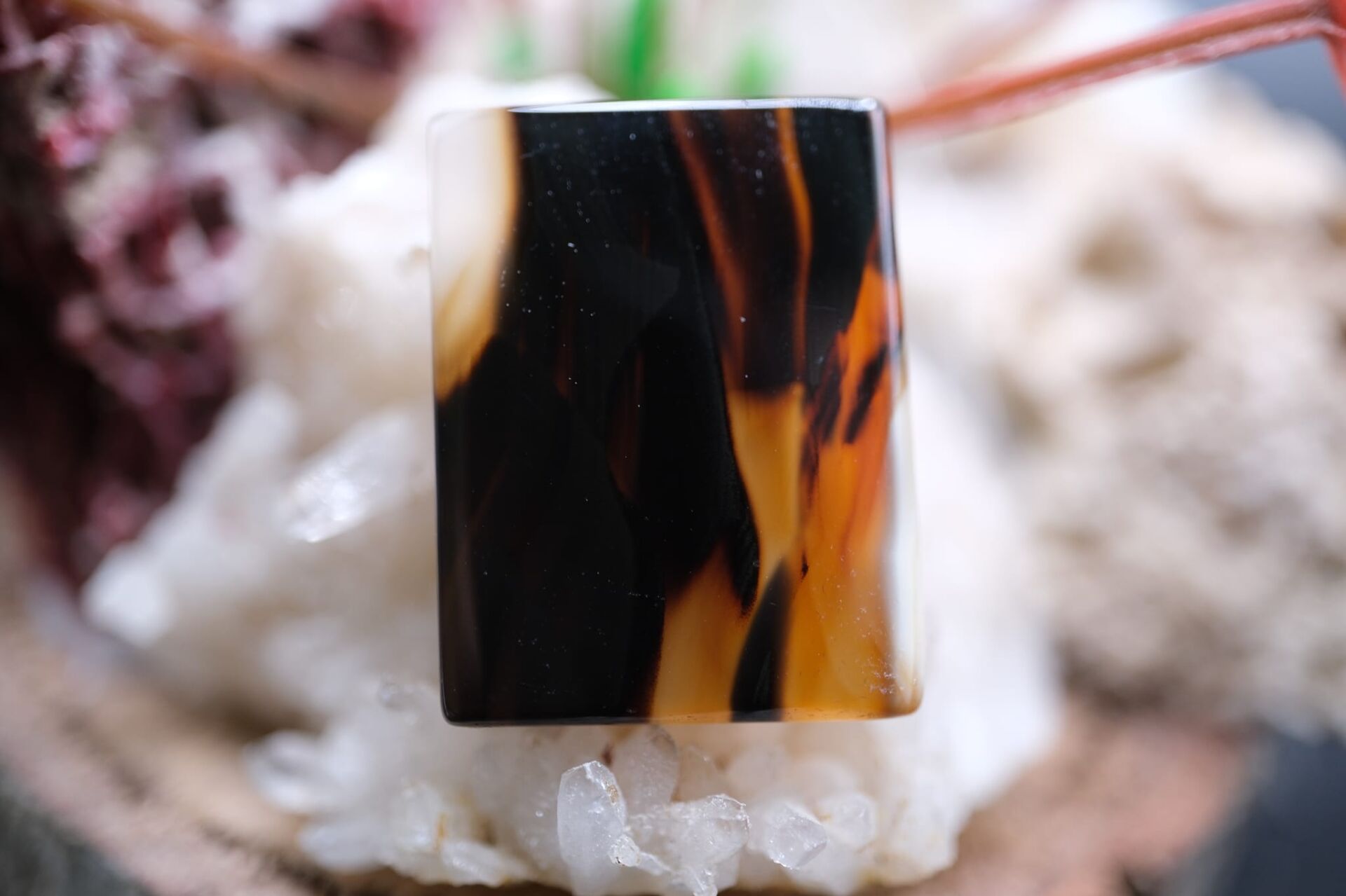 15.30ct 23.2x17.7mm Natural Montena Agate