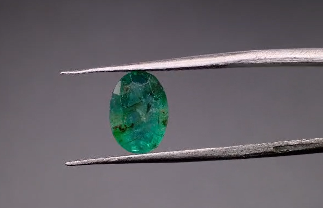 1.80ct  9.6x6.8mm Oval Natural Emerald Zambia