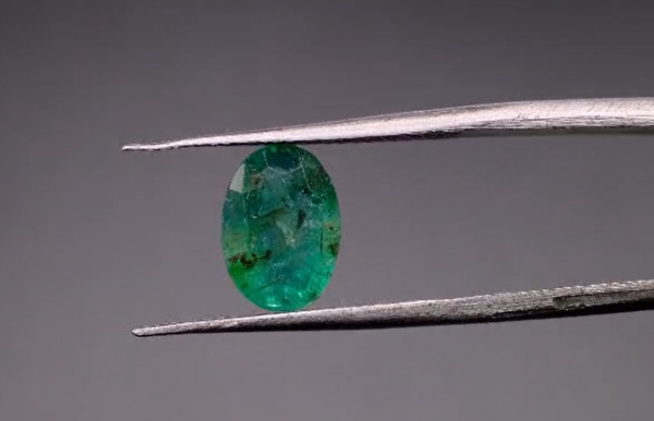 1.80ct  9.6x6.8mm Oval Natural Emerald Zambia