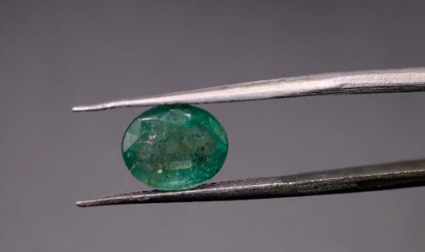 2.05ct  9x7.2mm Oval Natural Emerald Zambia
