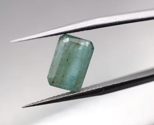 2.85ct 9.3x6.4mm Octagon Natural Emerald , Zambia
