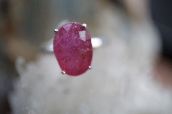 3.80ct 11x8mm Natural Glass Filling Yakut Kadın Yüzük