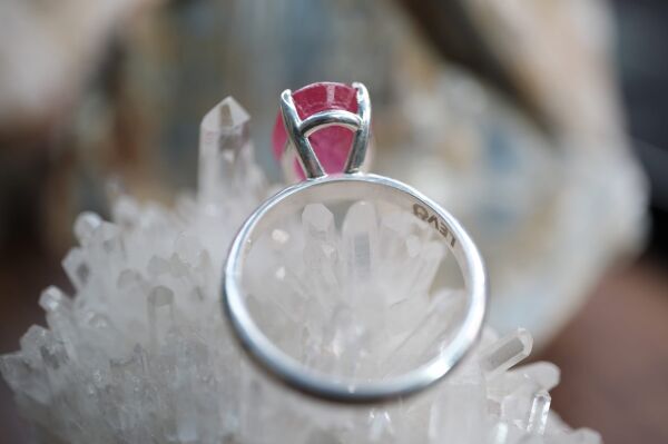 3.80ct Natural Glass Filling Yakut Kadın Yüzük