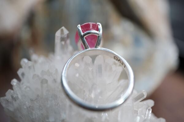 3.80ct 11x8mm Natural Glass Filling Yakut Kadın Yüzük