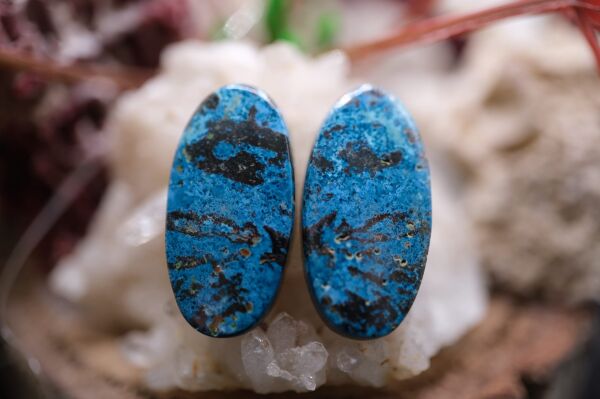 21.55ct 21.3x10.8mm Natural  Azurite Pair