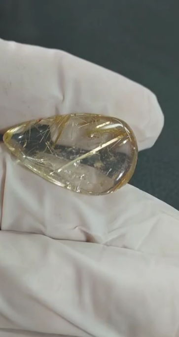 26.90ct 18.5x30.1mm Natural Golden Rutilated Quartz