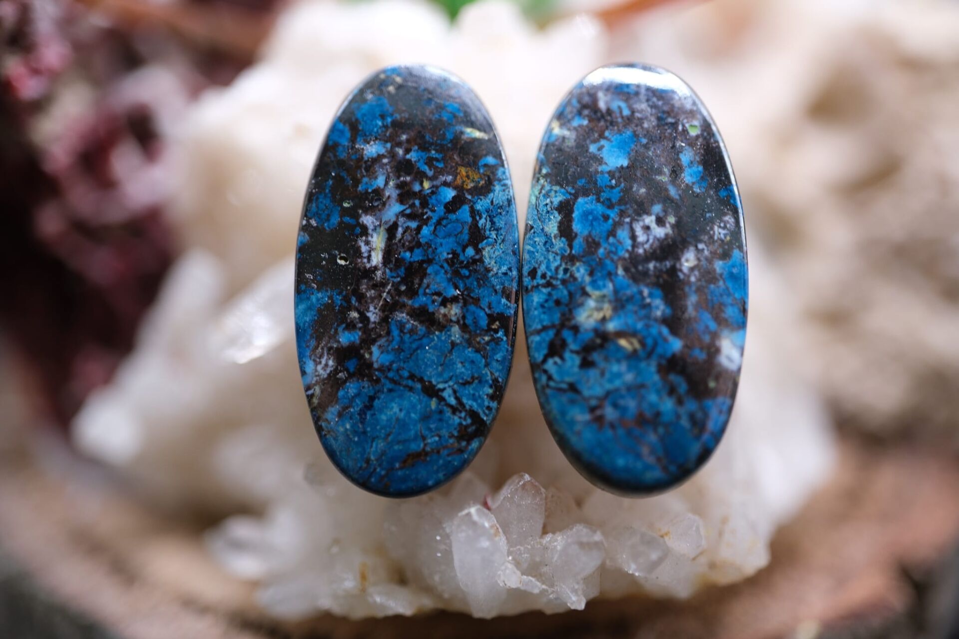 20.00ct 20.7x10.7mm Natural  Azurite Pair