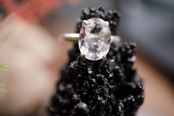 2.27ct Natural Unheated Morganit Kadın Yüzük