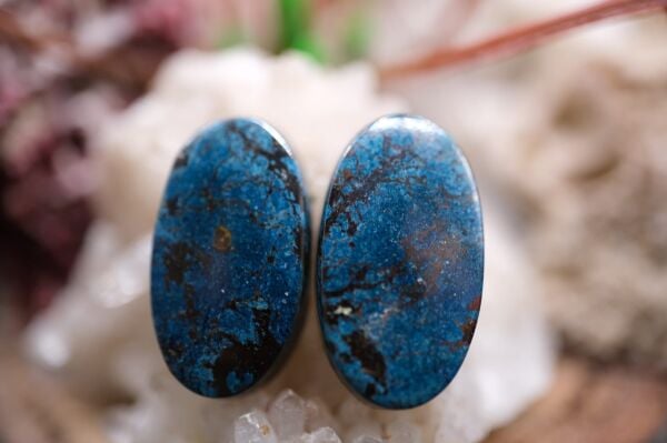 25.45ct 19.7x11mm Natural  Azurite Pair