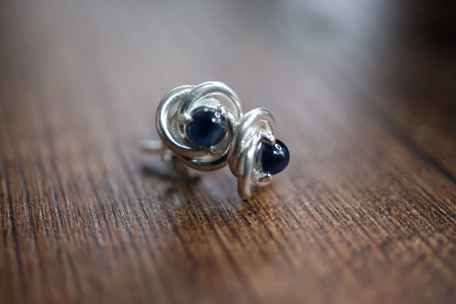 0.46ct Natural Safir Taşlı Gümüş Küpe