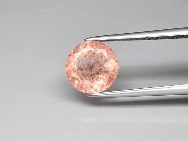 2.62ct 8.7mm Round  Natural light Pink Strawberry Quartz, Africa