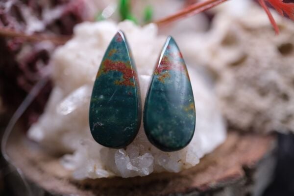 13.55ct 28.6x9.9mm Natural  Blood Stone Pair