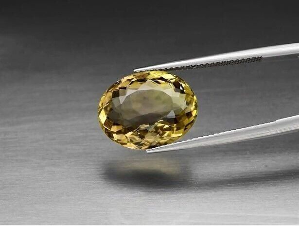 9.12ct 15.3x12mm VVS Oval Natural Yellow Quartz Brazil, Ravishing!