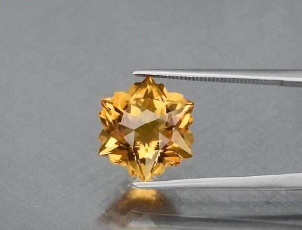6.30ct 11.8x11.8mm VS Snowflake Natural Yellow Quartz, Brazil