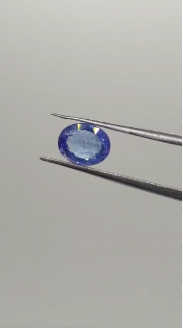 1.40ct 7.93x6.37mm Natural Violet Blue Tanzanite. Tanzania