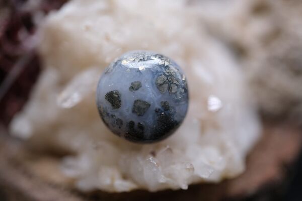 7.40ct  13.4mm Natural Hipomo Jasper Markazit