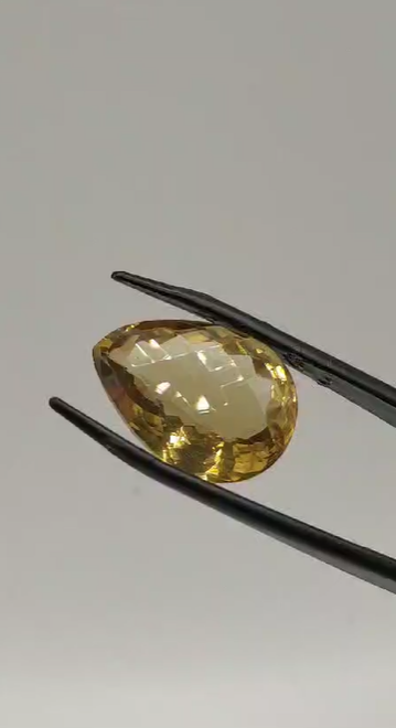 16.60ct 20.2x14.7mm VS Pear Natural  Quartz, Brazil