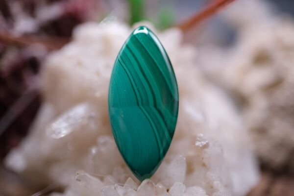 8.55ct 22.5x10.2mm Maequise Natural Malachite