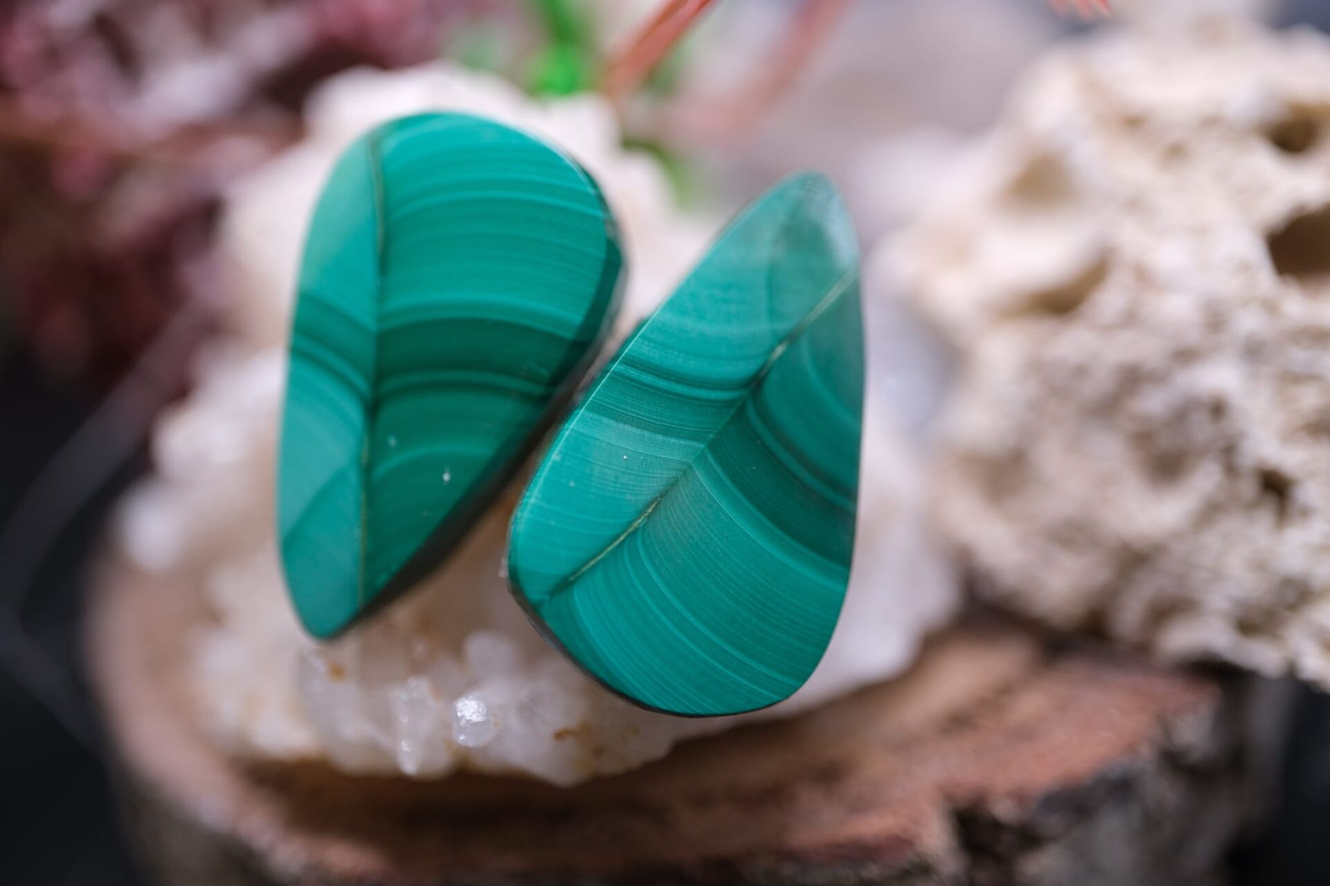 32.95ct 23.3x13.8mm Pear Natural Malachite Pair