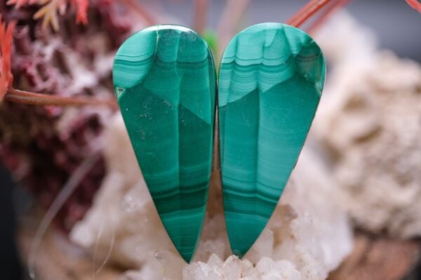 40.00ct 31.6x13.7mm Pear Natural Malachite Pair