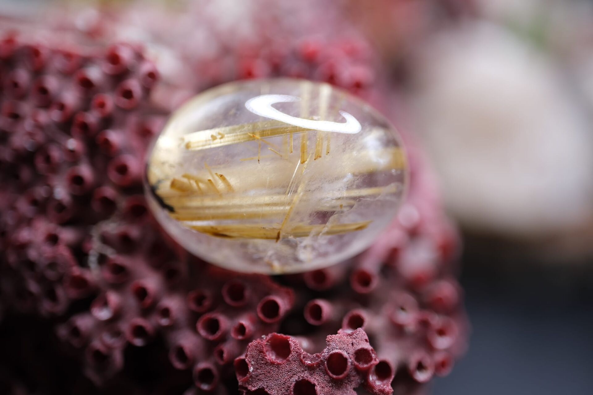 31.25ct 24.6x18mm Natural Golden Rutilated Quartz
