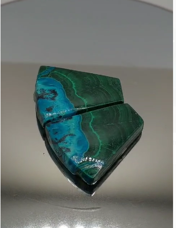 31.55ct 20x17.1 Natural Chrysacolla & Malachite