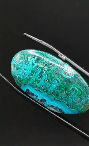 35.25ct 31.9x17.1mm Natural Chrysocolla & Malachite