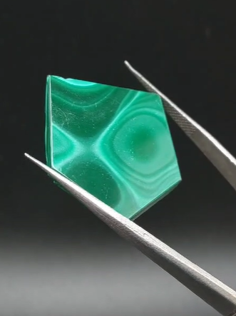 36.25ct 29.1x25.7mm Natural Malachite