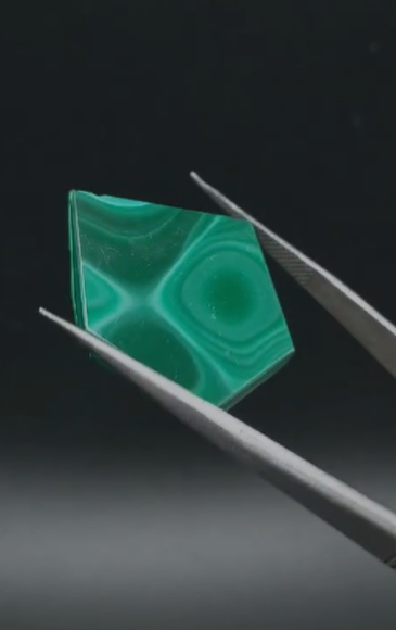 36.25ct 29.1x25.7mm Natural Malachite